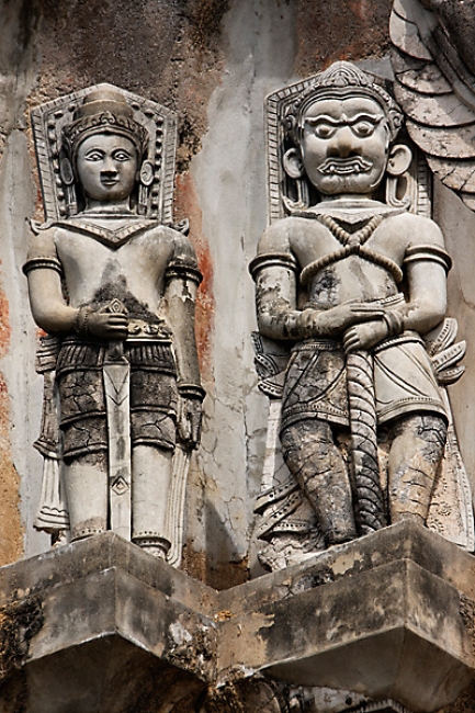 Wat Ratchaburana-019